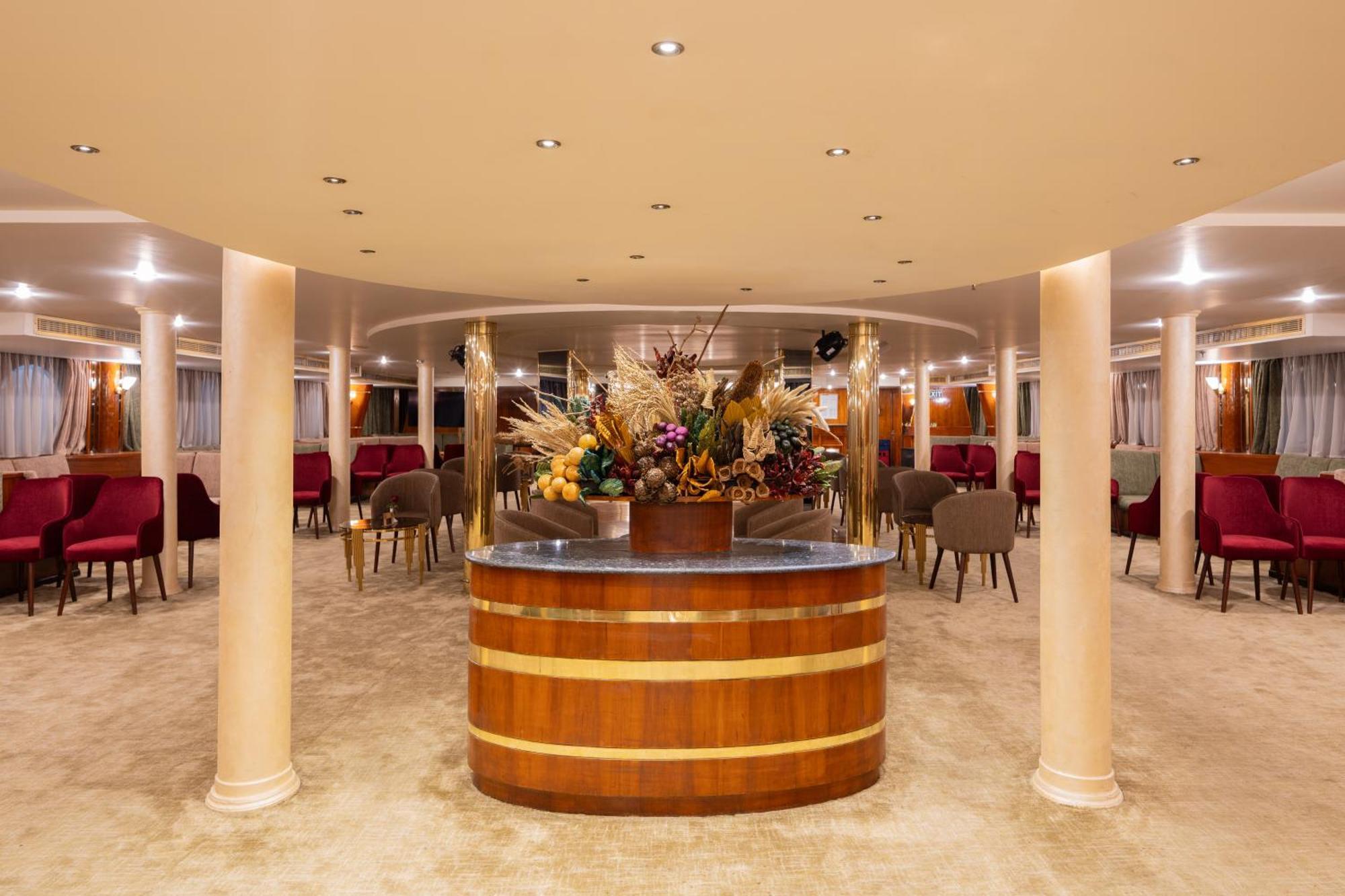 Hotel Magic I Nile Cruise Deluxe Boat The Scheduled Departure Is On Saturday For A 7-Day Nile Cruise Luxor Exterior foto