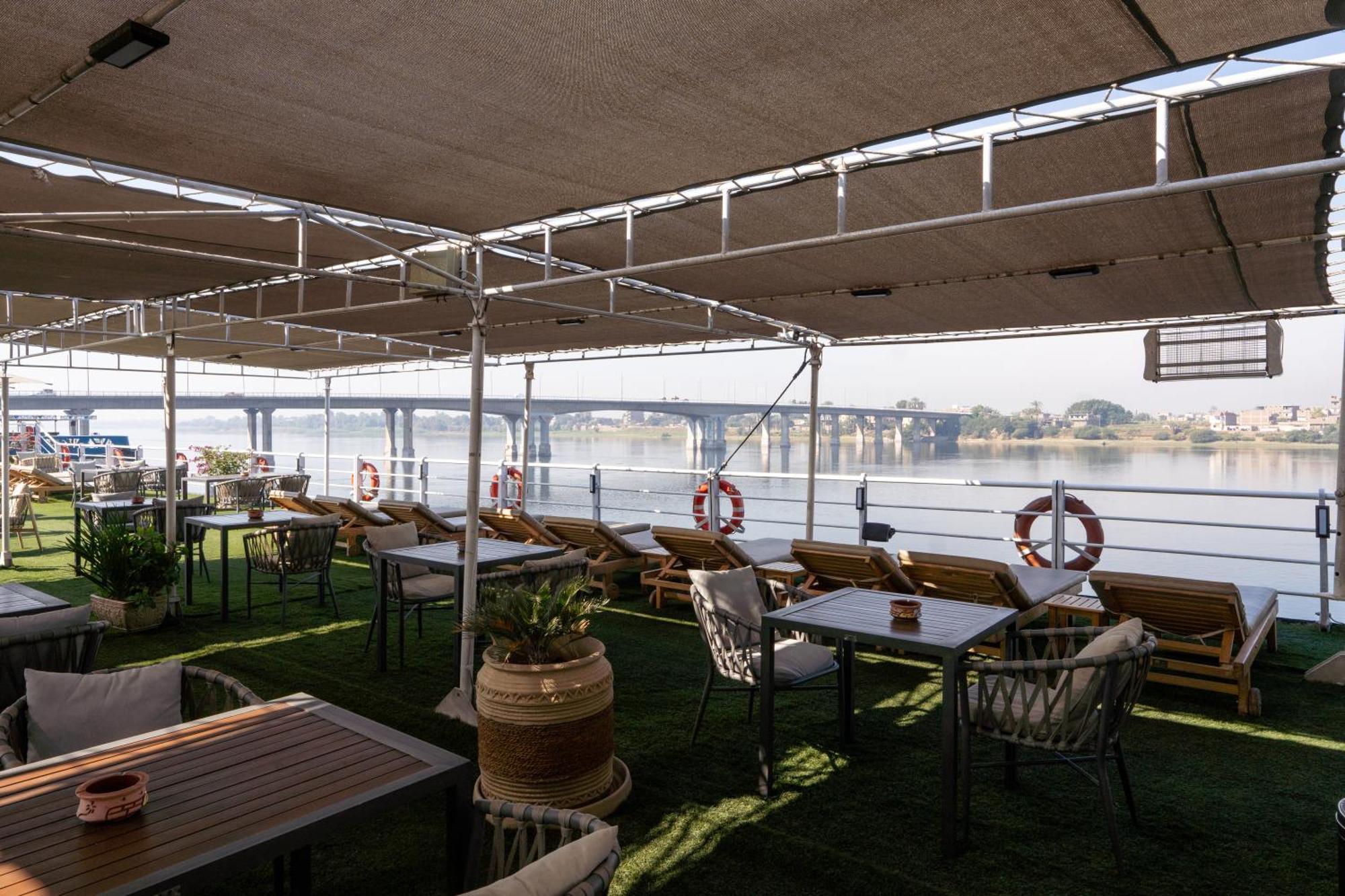 Hotel Magic I Nile Cruise Deluxe Boat The Scheduled Departure Is On Saturday For A 7-Day Nile Cruise Luxor Exterior foto